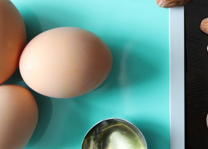 Peanut oil nutrition and types: refined, cold-pressed, roasted